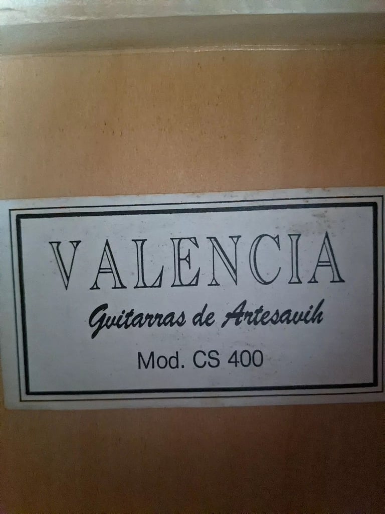 Valencia Spanish Guitar, Mod. CS 400 with case