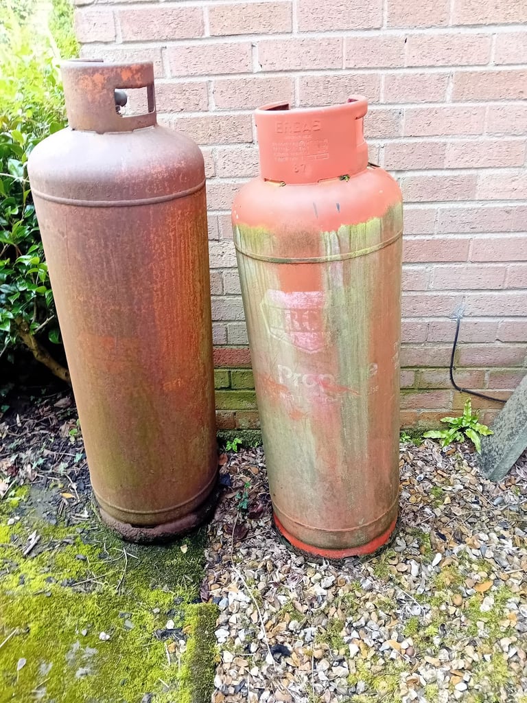 image for 2 large gas bottles 