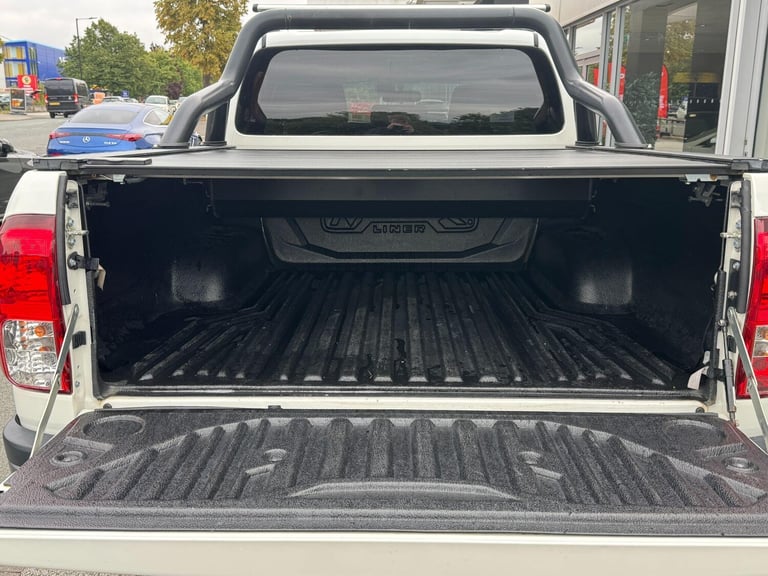 2020 Toyota Hilux 2.4 D-4D Invincible X Auto 4WD Euro 6 (s/s) 4dr (TSS) PICK UP Diesel Automatic