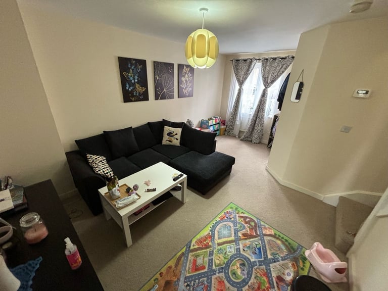 image for A Beautiful 3-Bedroom Home in North Swindon – Ideal for Modern Family Living