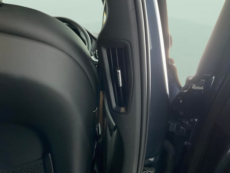 2021 Volvo V60 2.0 B3 MHEV R-Design Estate 5dr Petrol Hybrid DCT Auto Euro 6 (s/s) (163 ps Estate...