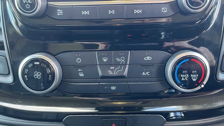 2022 Ford Transit 2.0 EcoBlue 170ps H2 Trail Van Medium Roof Van Diesel Manual