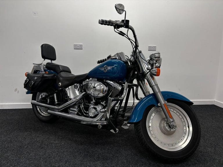 image for HARLEY-DAVIDSON FATBOY ** VANCE AND HINES EXHAUST - SOFT PANNIERS **