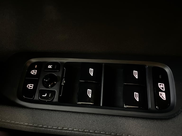 2022 Polestar Polestar 2 Single Motor 78kWh Long Range Fastback Auto FWD 5dr SALOON Electric Auto...