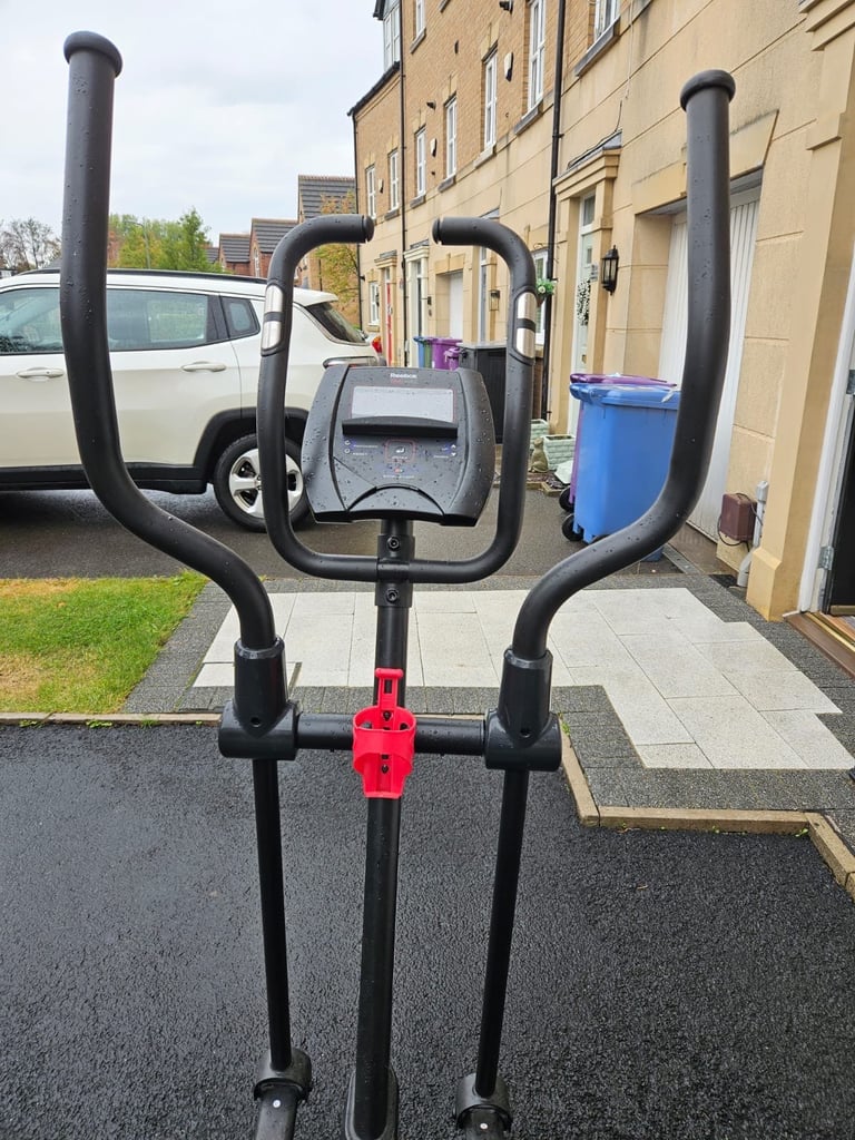 Reebok One GX40S Cross Trainer - Very good condition