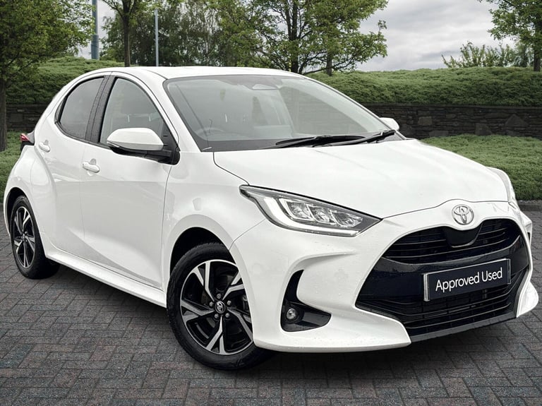 image for 2024 Toyota Yaris 1.5 Hybrid Design 5dr CVT Hatchback Hybrid Automatic