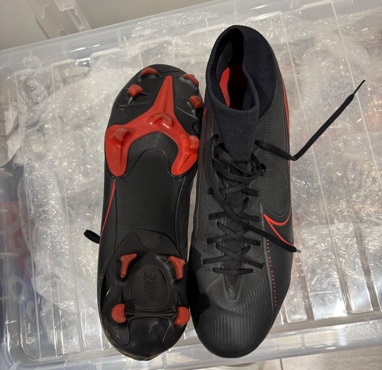 Nike Mercurial Superfly men’s size 10 - great condition 