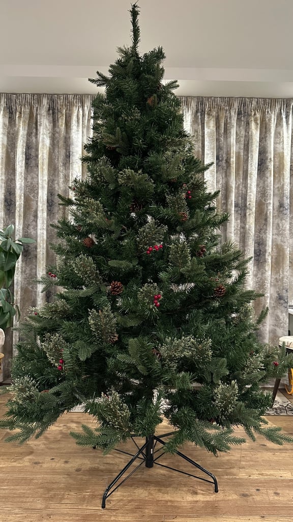 7’ Luxury Regency Fir Christmas Tree