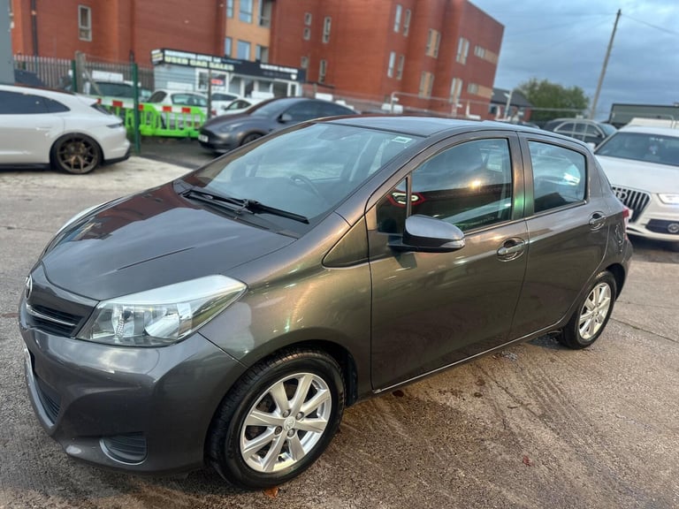 image for 2013 Toyota Yaris 1.33 Dual VVT-i TR Euro 5 5dr HATCHBACK Petrol Manual