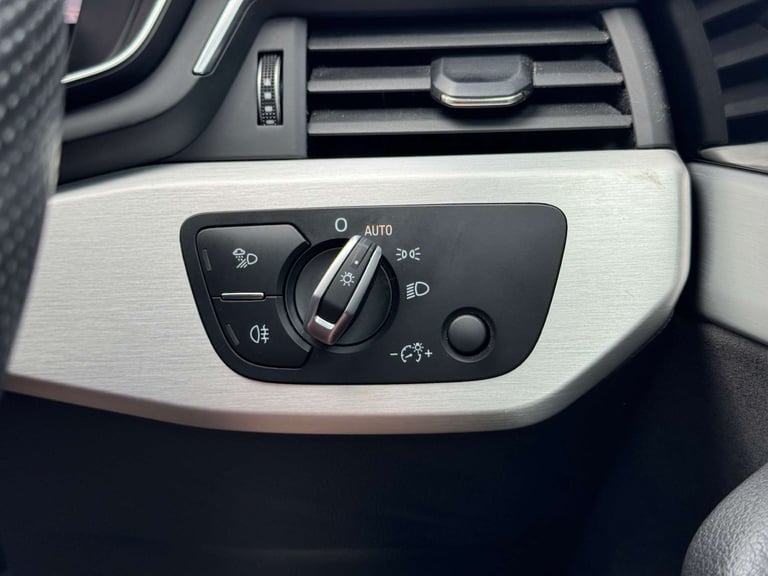 2020 Audi A4 2.0 A4 S Line 35 TFSI Semi-Automatic 5dr - NATIONAL DELIVERY* Estate Petrol Automatic