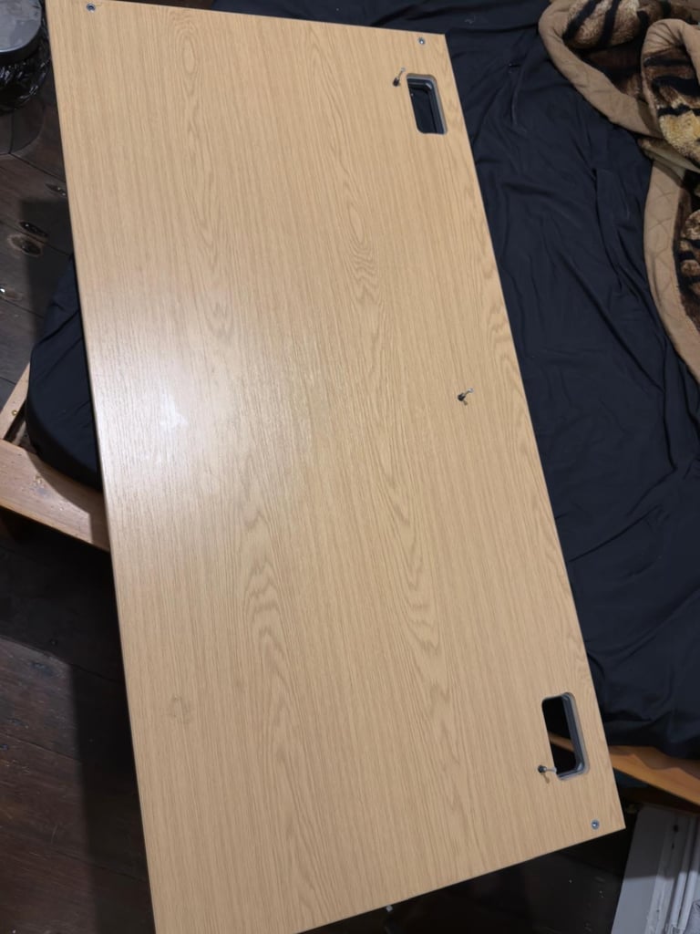 Office desk / Gaming desk table desk