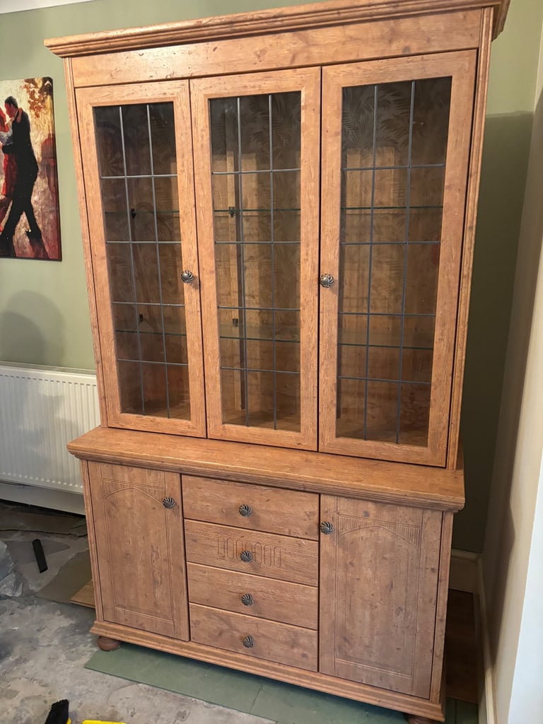 image for Display cabinet with lights in side 