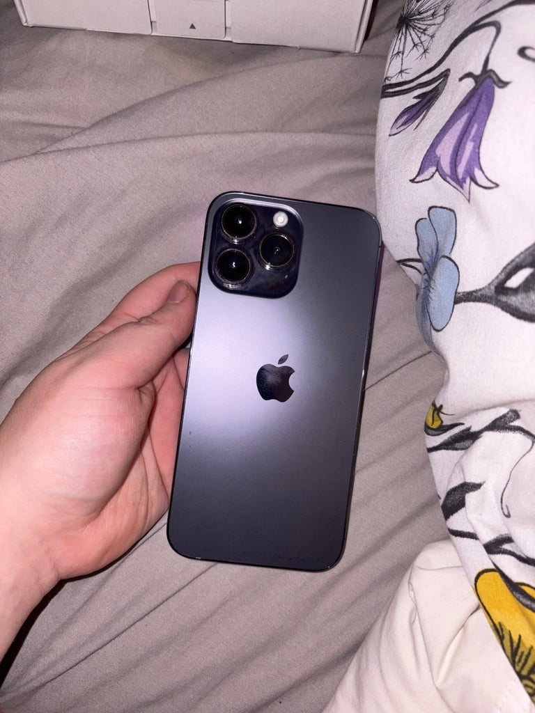 Apple iPhone 14 Pro Max – Deep Purple – 128GB (Unlocked)