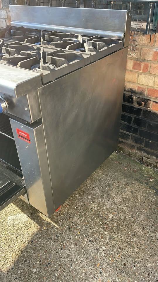 Commercial Natural Gas Imperial Six Burner Range Oven With Heavy Duty Castors