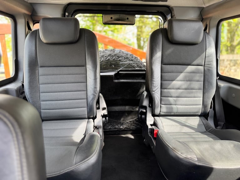 2011 Land Rover Defender XS Station Wagon TDCi WINDOW VAN Diesel Manual
