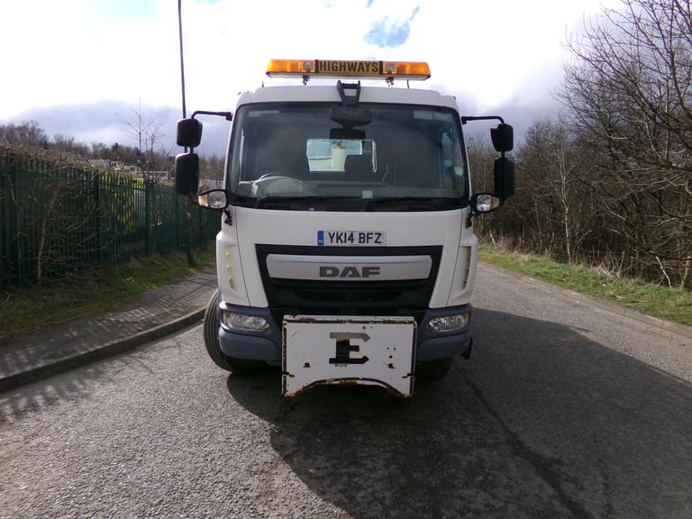 2014 (14) LEYLAND DAF LF 250 ECON TIPPER. 18 TON GVW. TARMAC SPEC BODY. MANUAL