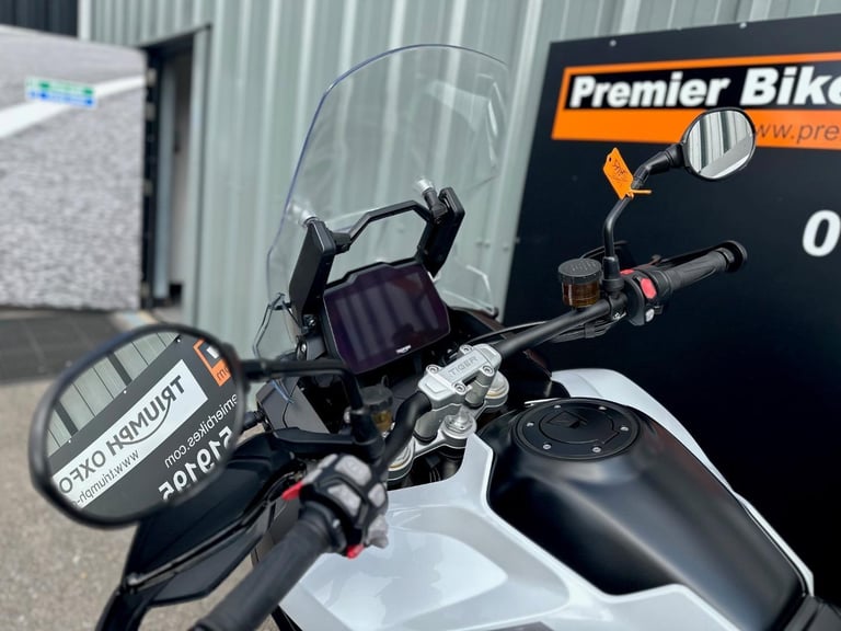 Triumph Tiger 1200 Rally Pro 2022/72 in White Motorcycle 
