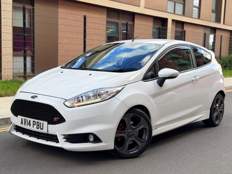 2014 Ford Fiesta 1.6 EcoBoost ST-2 3dr HATCHBACK Petrol Manual