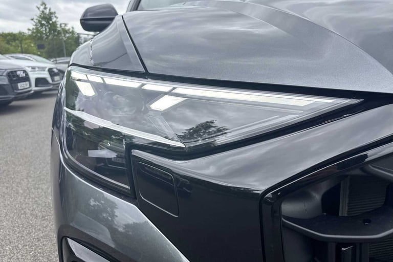 2024 Audi Q8 55 TFSI Quattro Black Edition 5dr Tiptronic SUV Petrol Automatic