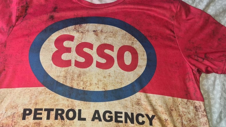 image for Esso uk XXL t shirt excellent condition. Cars, trucks, motorcycles. 1st 2c will buy