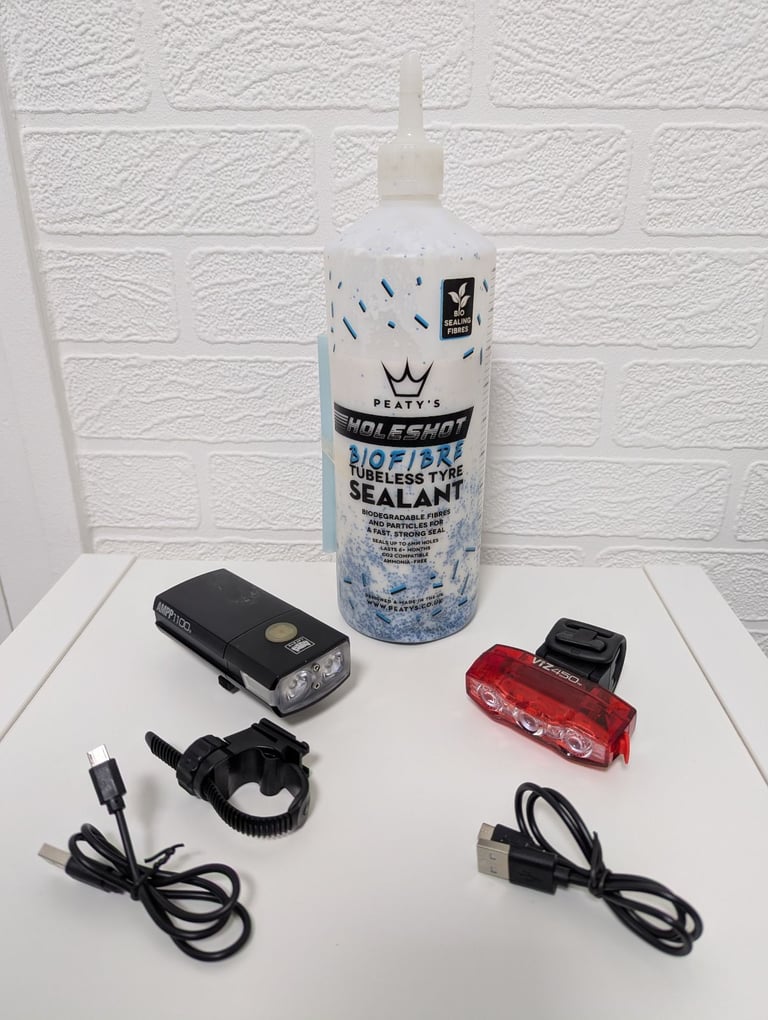 800ml of Premium Peaty's Holeshot Biofibre Tubeless Bicycle Sealant / FREE LOCAL DELIVERY