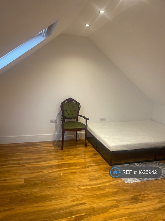 image for 1 bedroom in Wards Road, Ilford, IG2 (#1826942)