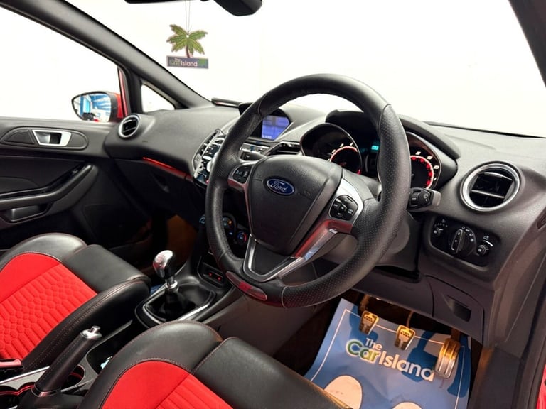 2016 66 FORD FIESTA 1.6T ECOBOOST ST-3 HATCHBACK 3DR PETROL MANUAL EURO 6 (182 P