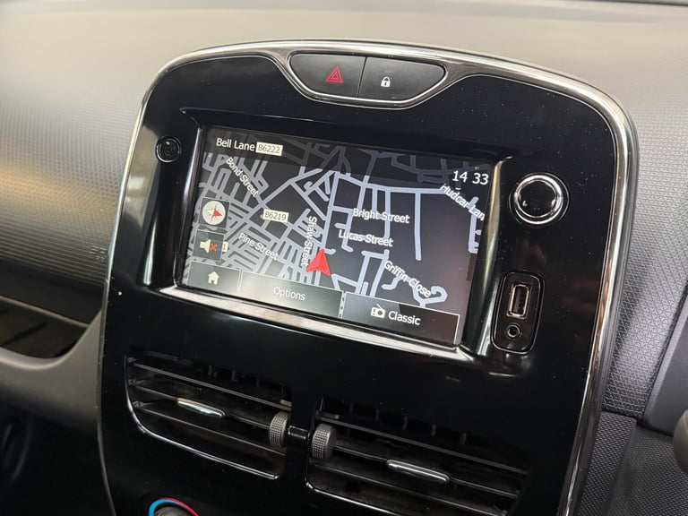 2014 Renault Clio 1.2 16V Dynamique MediaNav 5dr HATCHBACK Petrol Manual