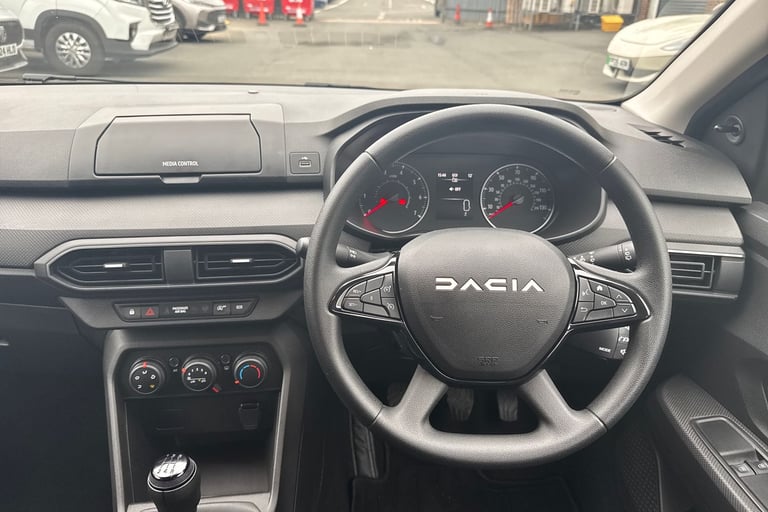 2023 Dacia Sandero 100946 Hatchback Petrol Manual