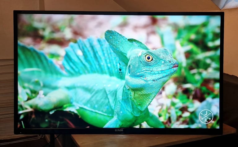 Smart TV 50 inch GOOD WORKING NO STAND