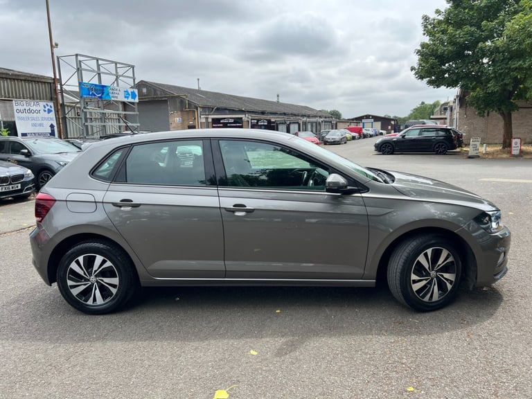 VOLKSWAGEN POLO 1.0 TSI 