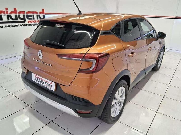 2021 Renault Captur 1.0 TCe Iconic SUV 5dr HATCHBACK Petrol Manual