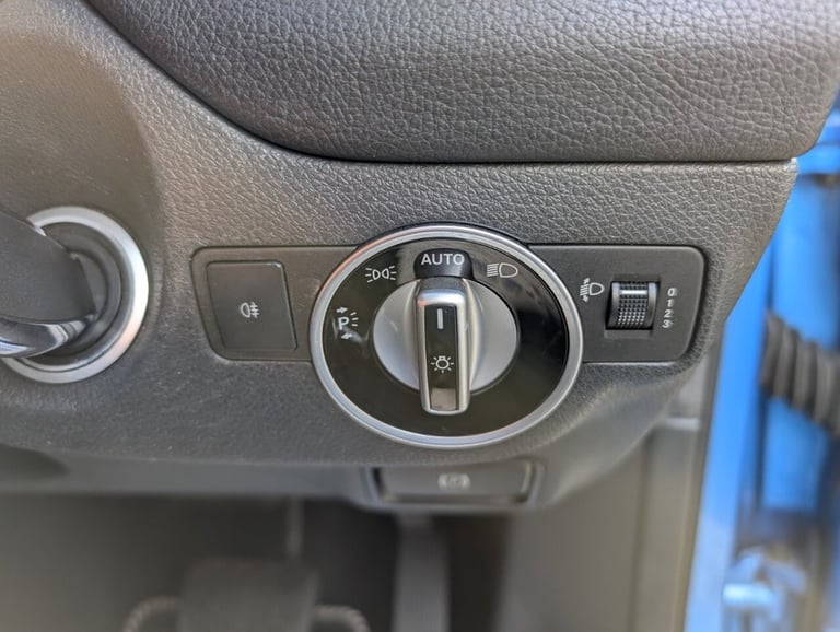 2016 Mercedes-Benz GLA 2.1 GLA200d Sport SUV 5dr Diesel 7G-DCT Euro 6 (s/s) (136 ps) ESTATE Diese...