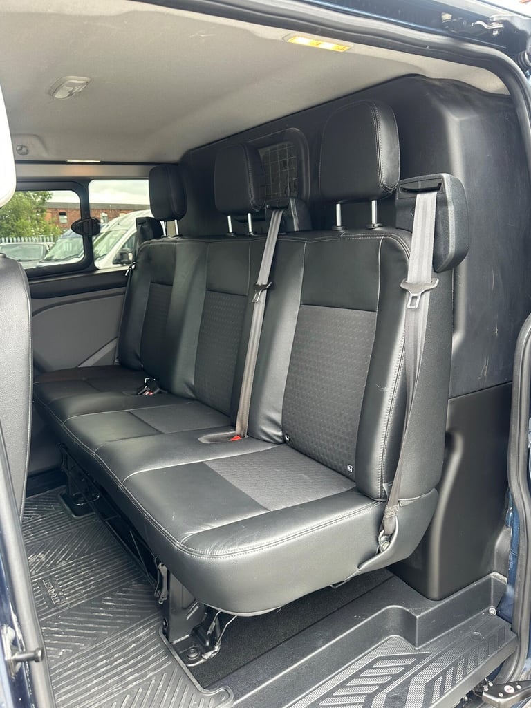 2019 Ford Transit Custom 2.0 TDCi 170ps Low Roof D/Cab Sport Van Auto PANEL VAN DIESEL Automatic