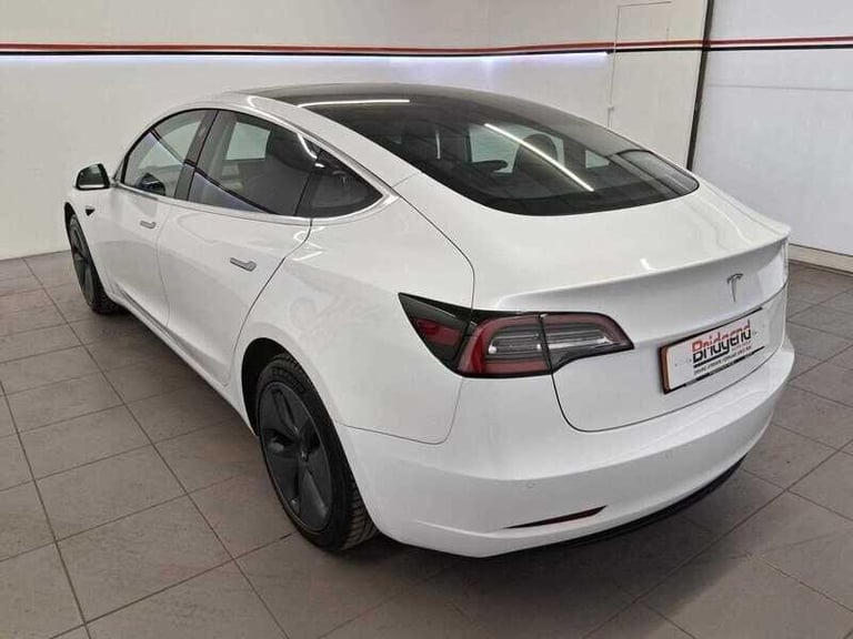 2020 Tesla Model 3 Standard Range Plus Saloon 4dr Electric Auto RWD (241 bhp) SALOON Electric Aut...