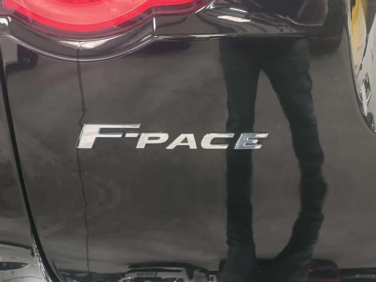 2019 Jaguar F-Pace 2.0 D180 Chequered Flag Auto AWD Euro 6 (s/s) 5dr ESTATE Diesel Automatic