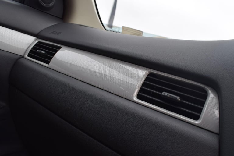 2015 Mitsubishi Outlander 2.0h 12kWh GX4hs CVT 4WD Euro 5 (s/s) 5dr ESTATE Petrol/Electric Hybrid...