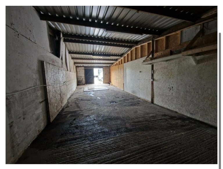 STORAGE UNITS TO RENT NEAR ME STANSTED PUCKERIDGE BISHOPS STORTFORD WARE BUNTINGFORD