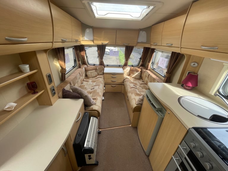 Abbey Vogue2 460