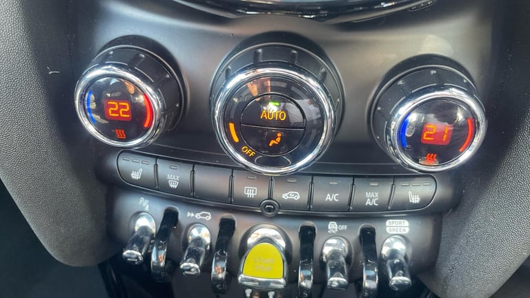 2020 MINI Hatchback Electric 135kW Cooper S Level 3 33kWh 3dr Auto Hatchback Electric Automatic