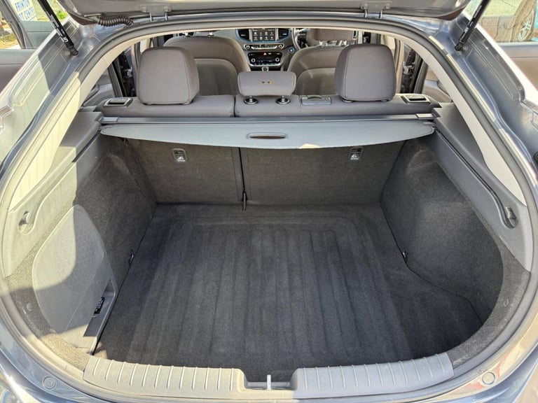 2018 Hyundai IONIQ 1.6 h-GDi Premium DCT Euro 6 (s/s) 5dr HATCHBACK Petrol/Electric Hybrid Automatic