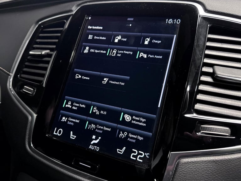 2022 Volvo XC90 2.0h T8 Recharge 18.8kWh R-Design SUV 5dr Petrol Plug-in Hybrid Auto 4WD Eu ESTAT...