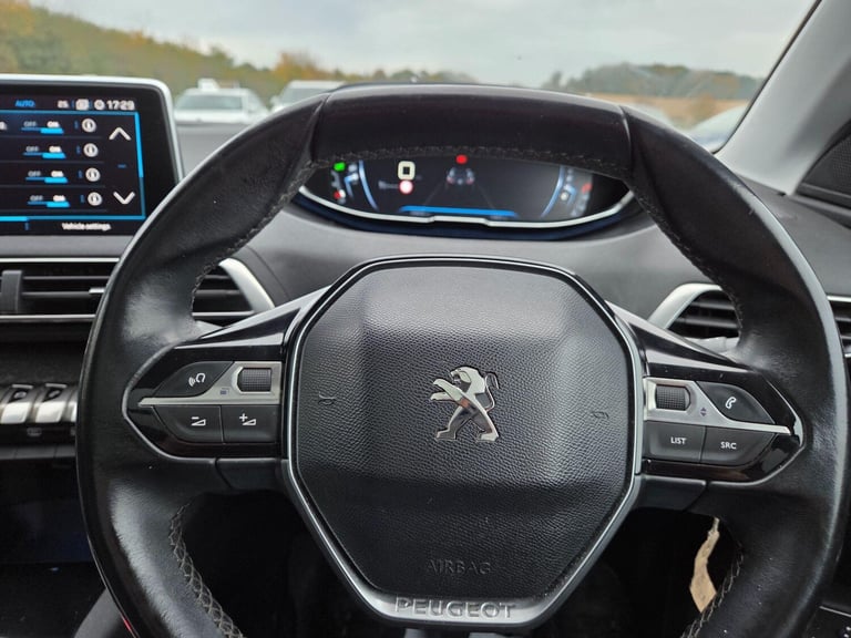 2018 Peugeot 3008 1.2 PureTech Allure Euro 6 (s/s) 5dr Petrol