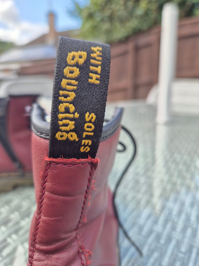 Dr Martens junior Size 3