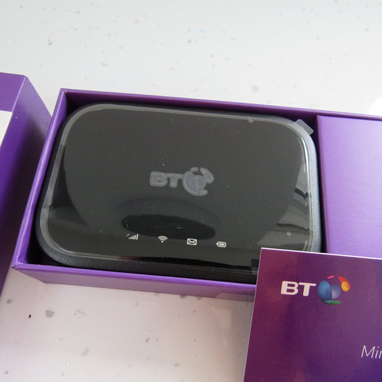 BT Mini Hub Plus (Black) [NEVER USED - LIKE NEW]