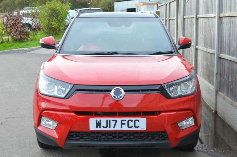 2017 Ssangyong Tivoli 1.6 ELX 5dr Auto HATCHBACK PETROL Automatic