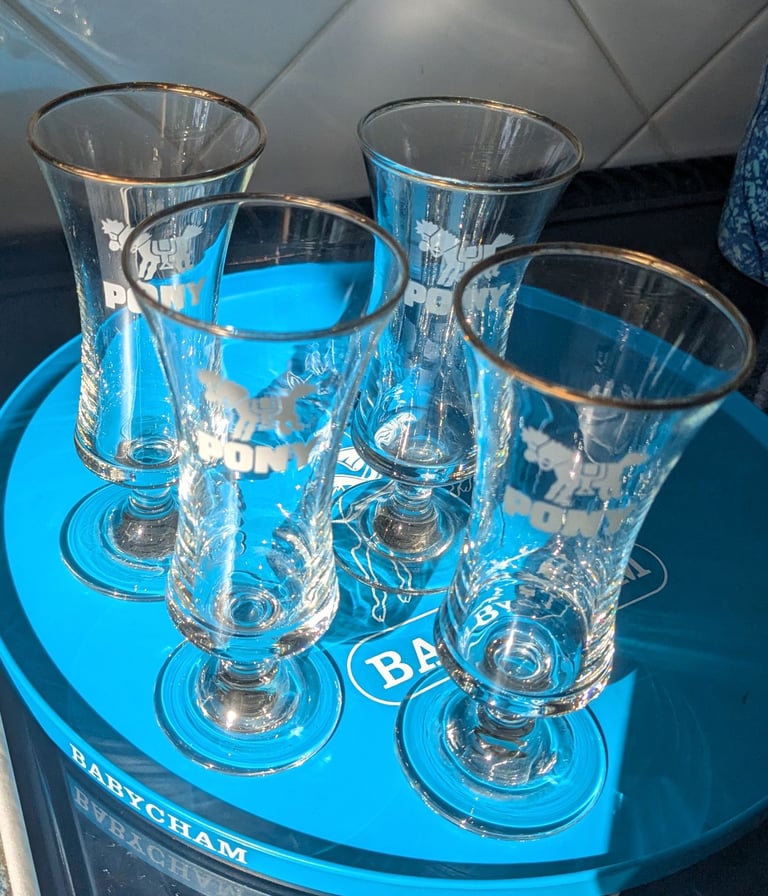 image for 4 Vintage Gold rimmed Pony Glasses 1960/70s never been used