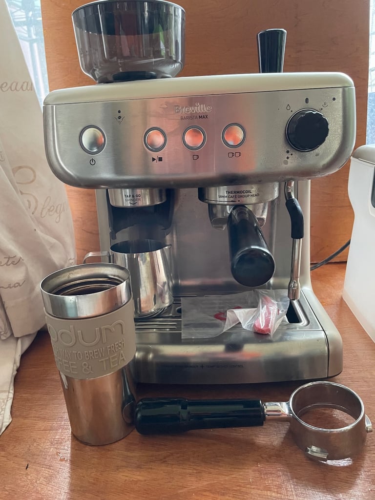 Breville Max Bean to Cup Barista Coffee Machine with Extras and Warranty RRP £499