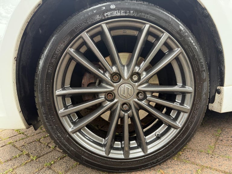SUZUKI SWIFT 1.6 Sport 2016