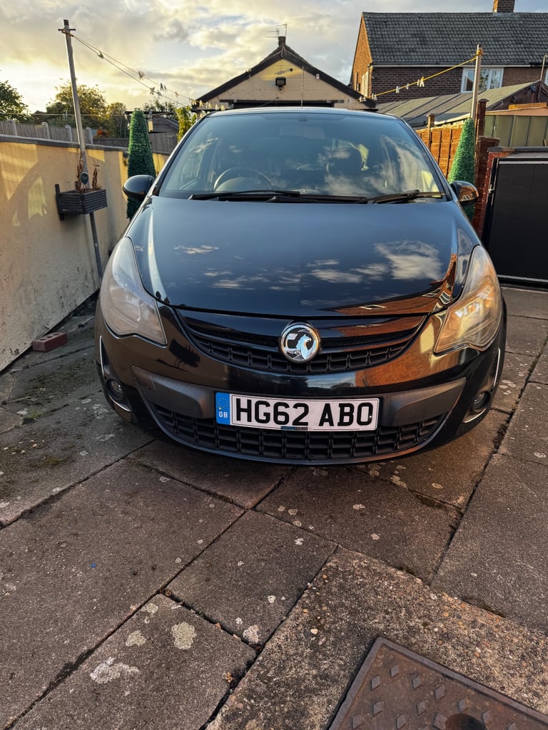 Corsa d 1.4T black edition